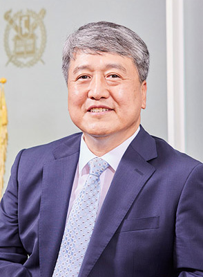 Kang, Chang-Uh